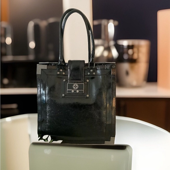 TORY BURCH VINTAGE LARGE PATENT TOTE - Picture 2 of 10